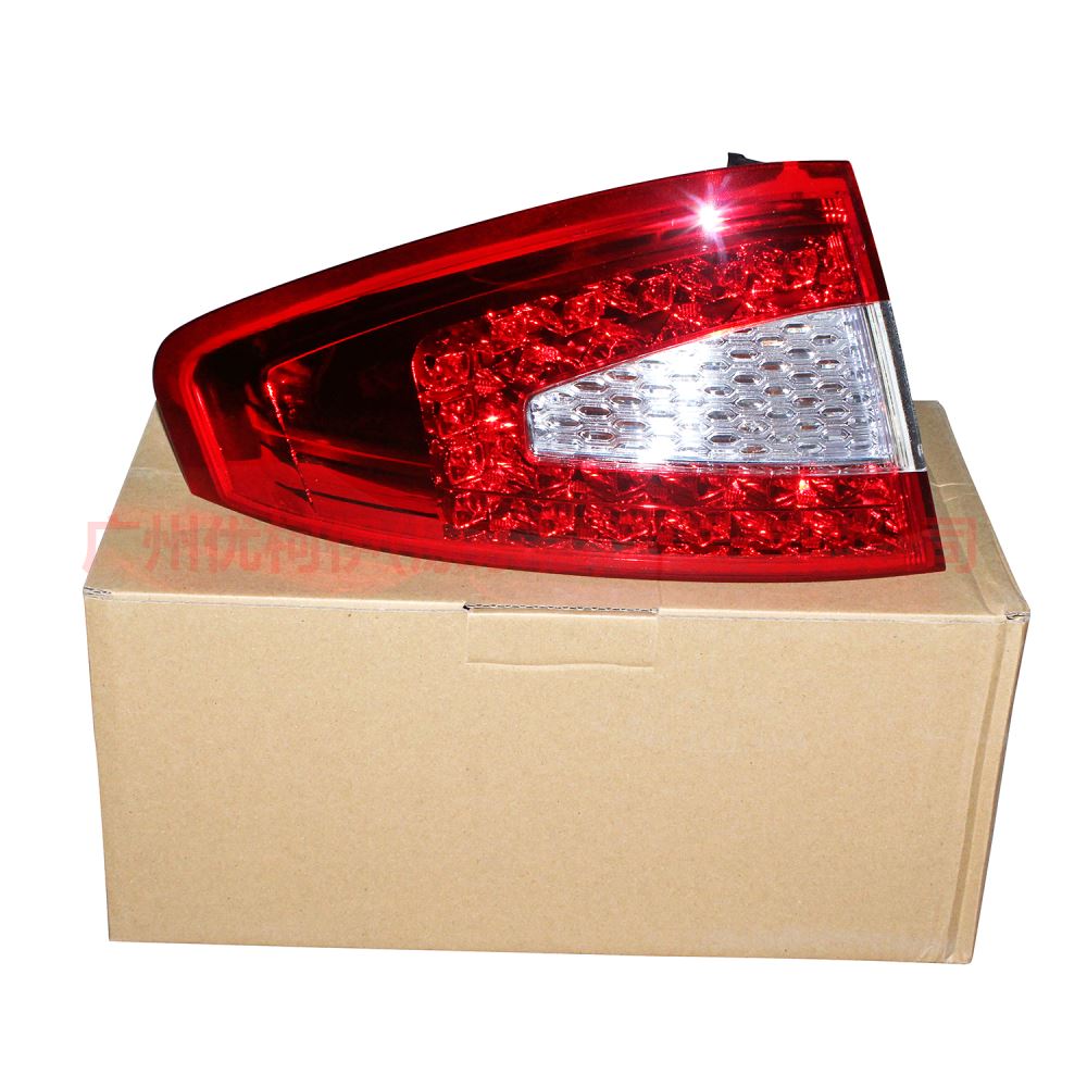 8S7113405AA Tail light outside L For Ford wins DF 07-10