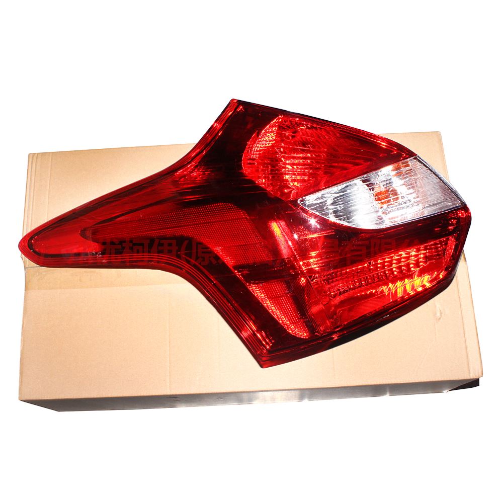 BM5113405UB Tail light outside L For Ford Focus D2 12-14