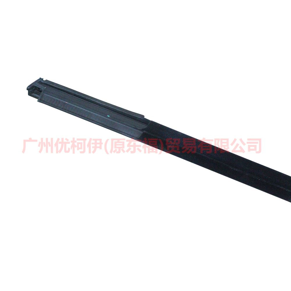 BM51A20562AF Front door glass bead - outside R For Ford Focus D2 12-14